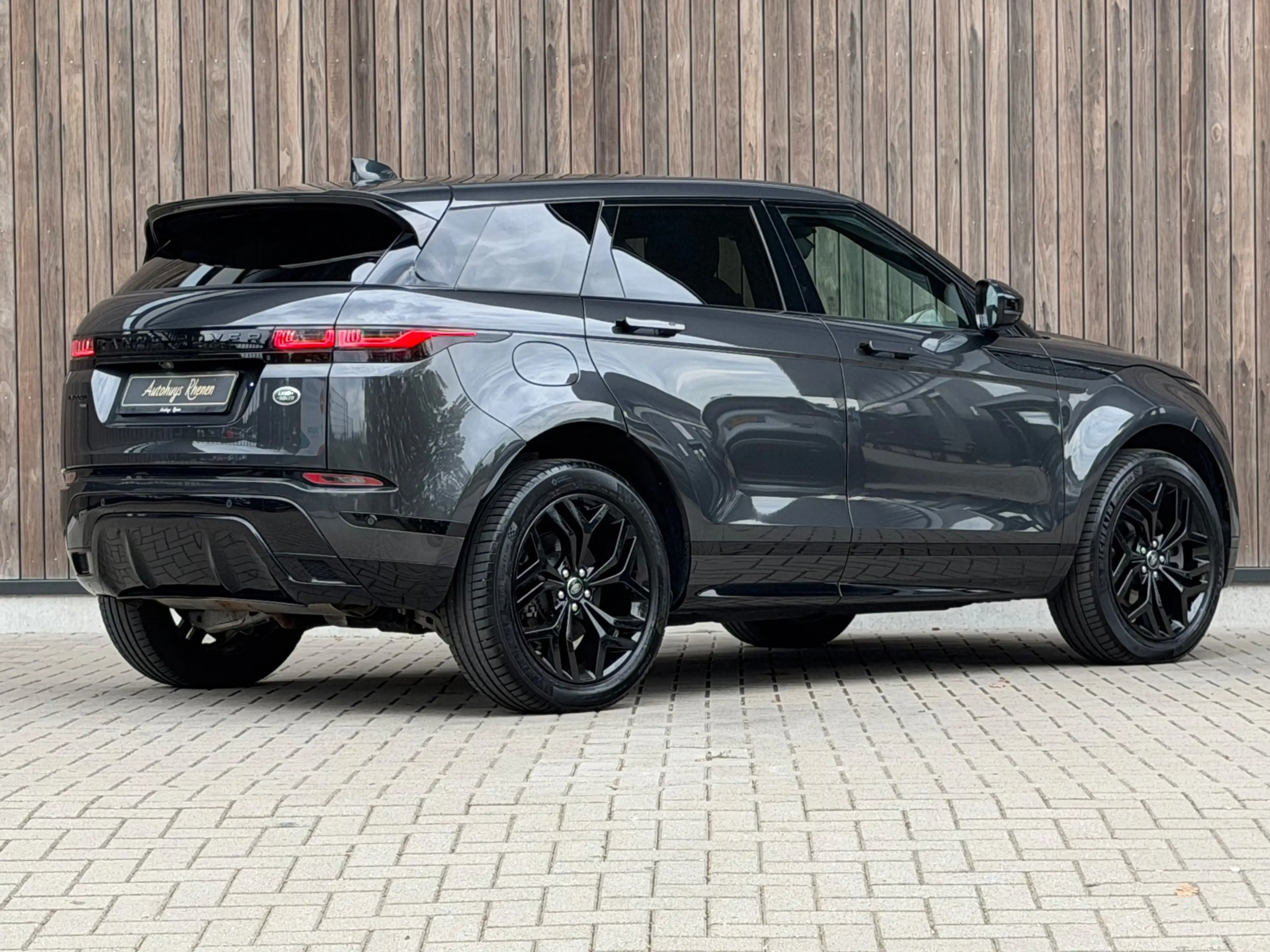 Land Rover Range Rover Evoque 1.5 P300e AWD R-Dynamic S / Pano / Meridian / Memo — photo 41