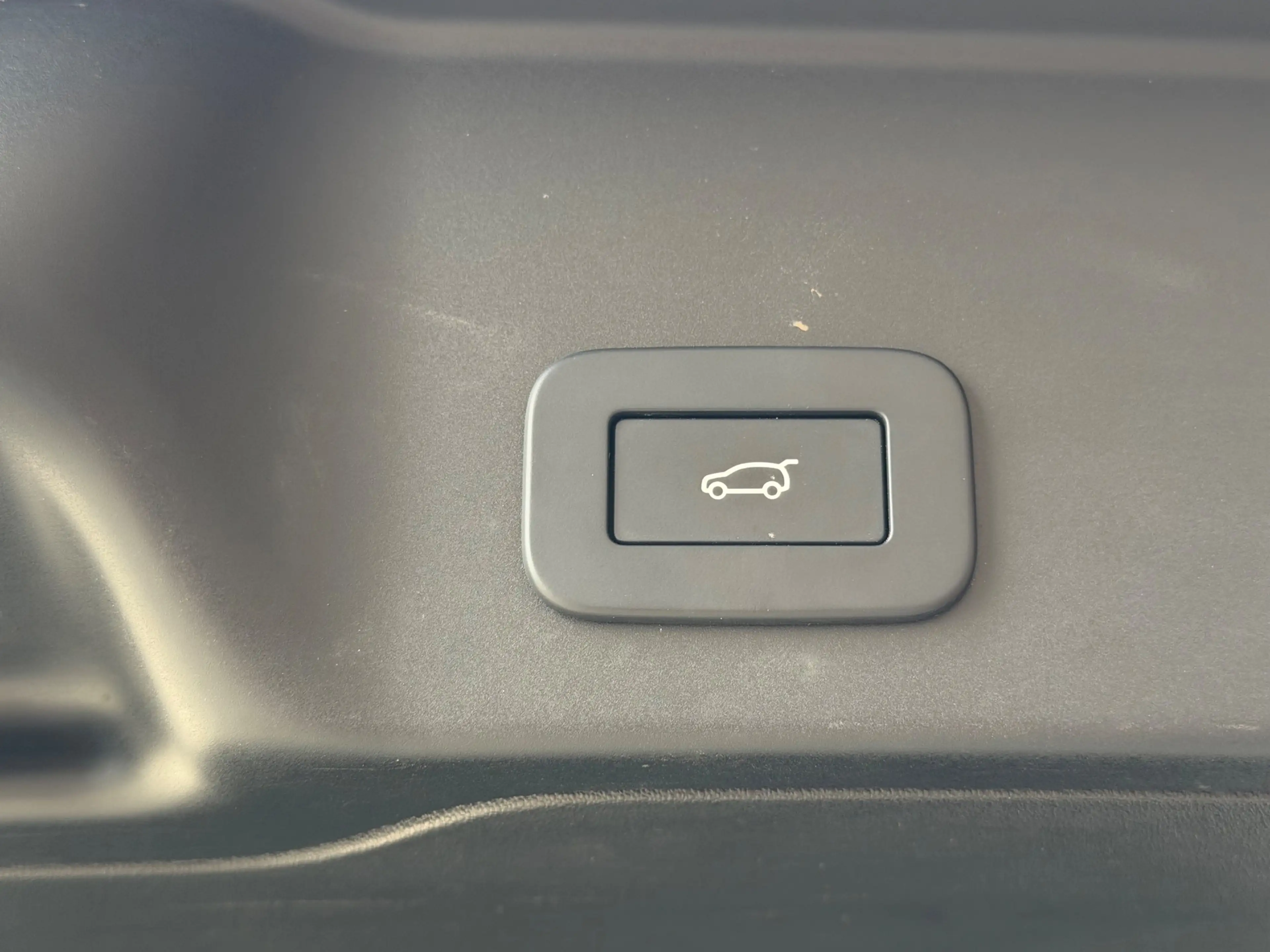 Land Rover Range Rover Evoque 1.5 P300e AWD R-Dynamic S / Pano / Meridian / Memo — photo 12