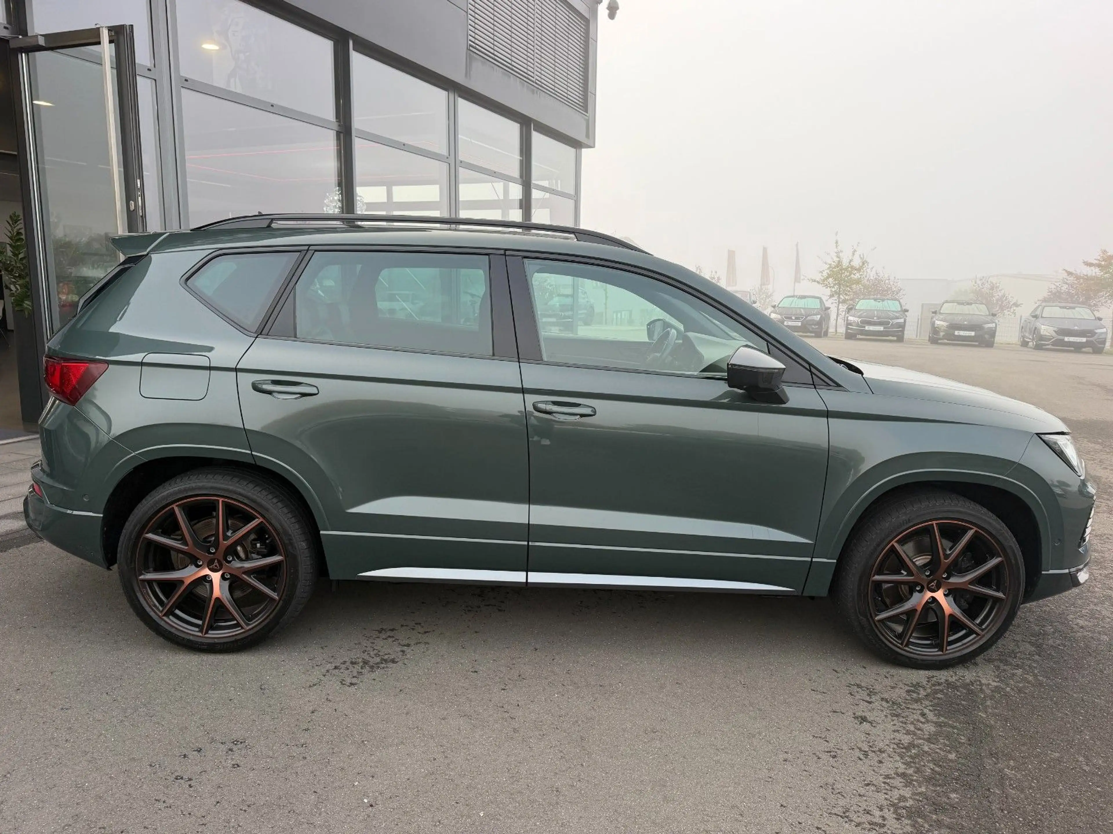 CUPRA Ateca 2,0TSi VZ 300PS Akrapovic AHK Pano 19"360° — photo 6