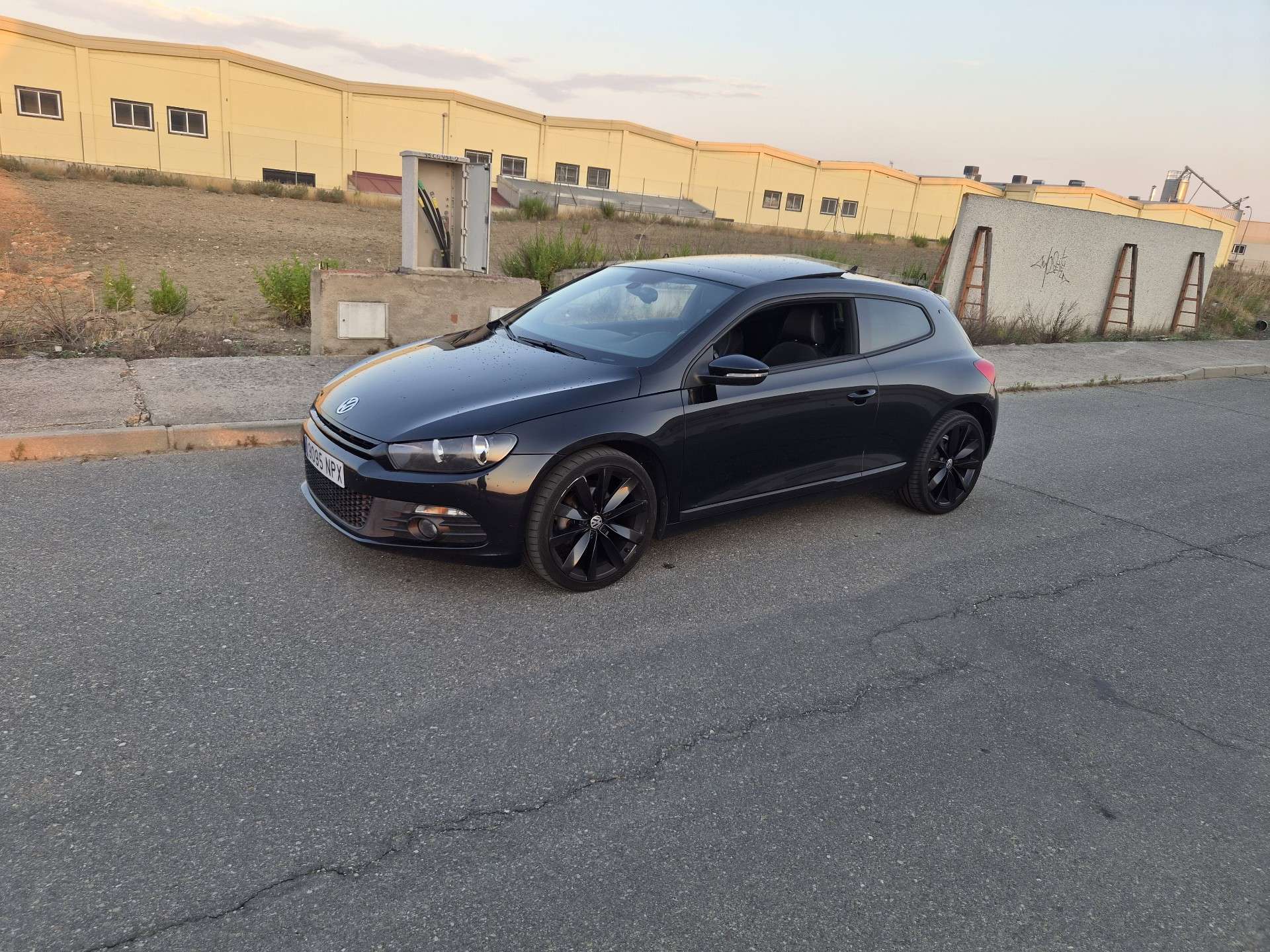 Volkswagen Scirocco 2.0TDI BMT - foto 1