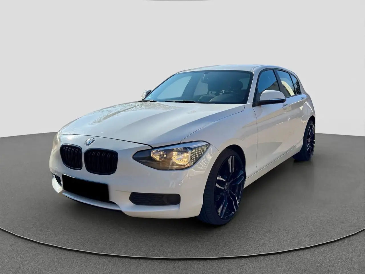 BMW 114