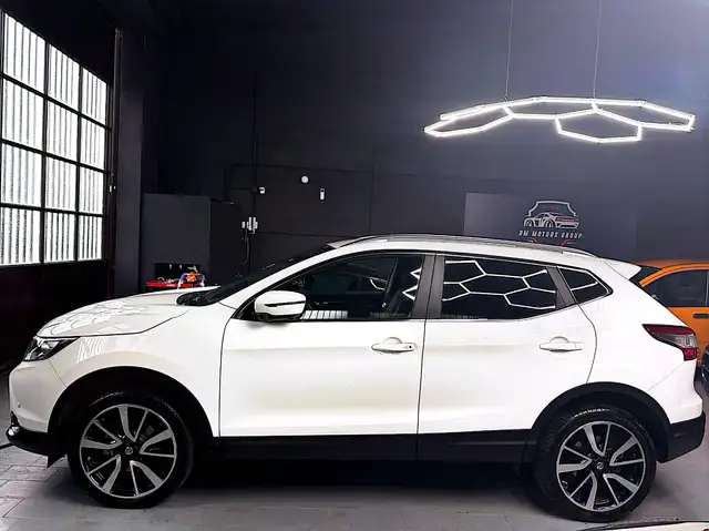 Nissan Qashqai view 2