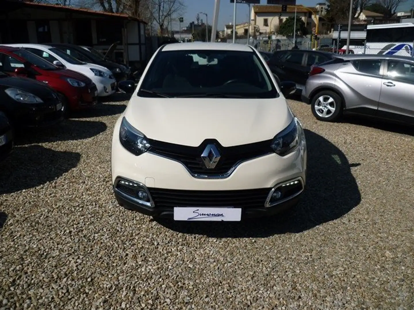 Renault Captur Captur 1.5 dci Life (wave) 90cv E6 Beige - 1