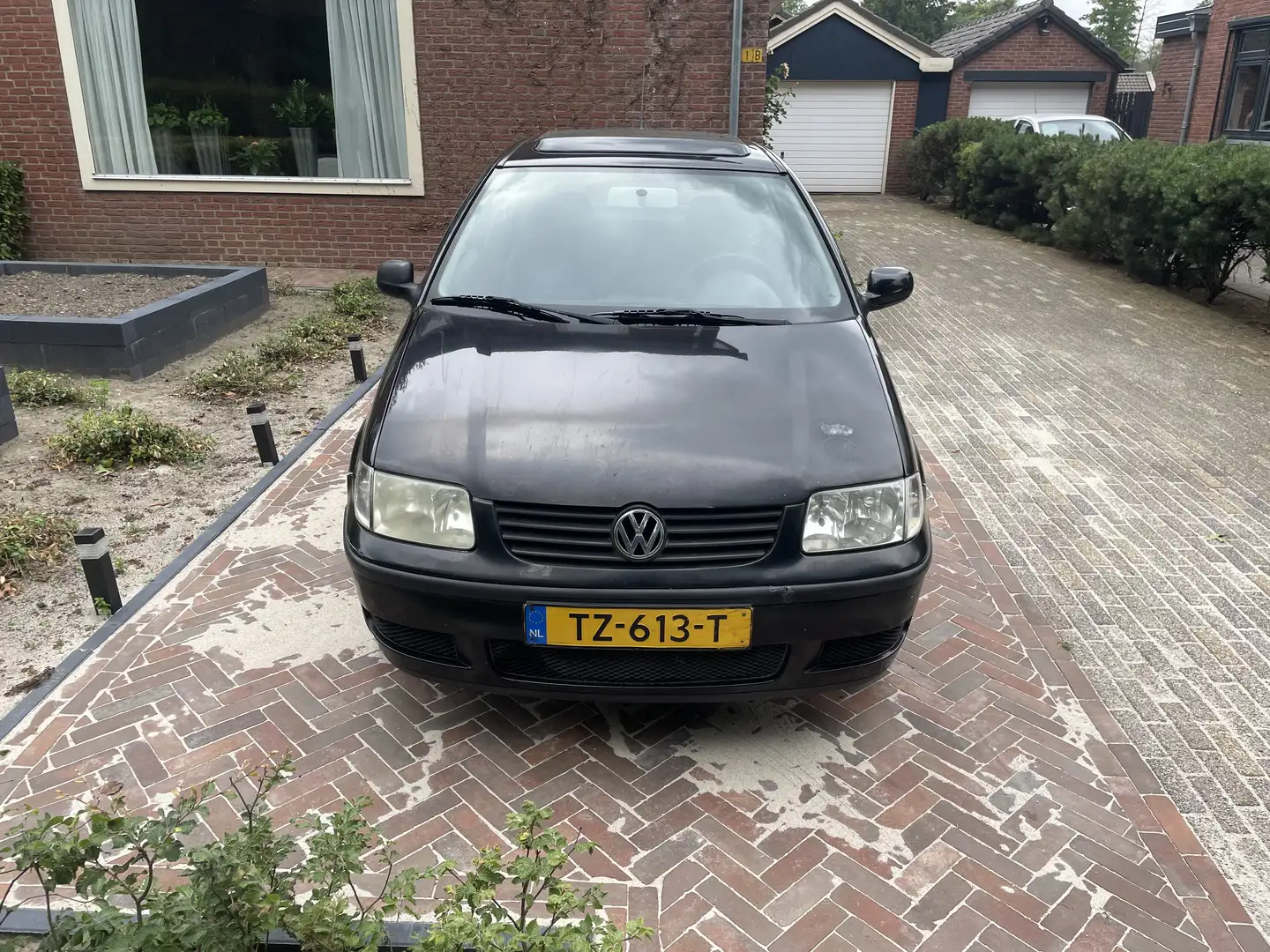 Volkswagen Polo 1.4 Comfortline Noir - 1