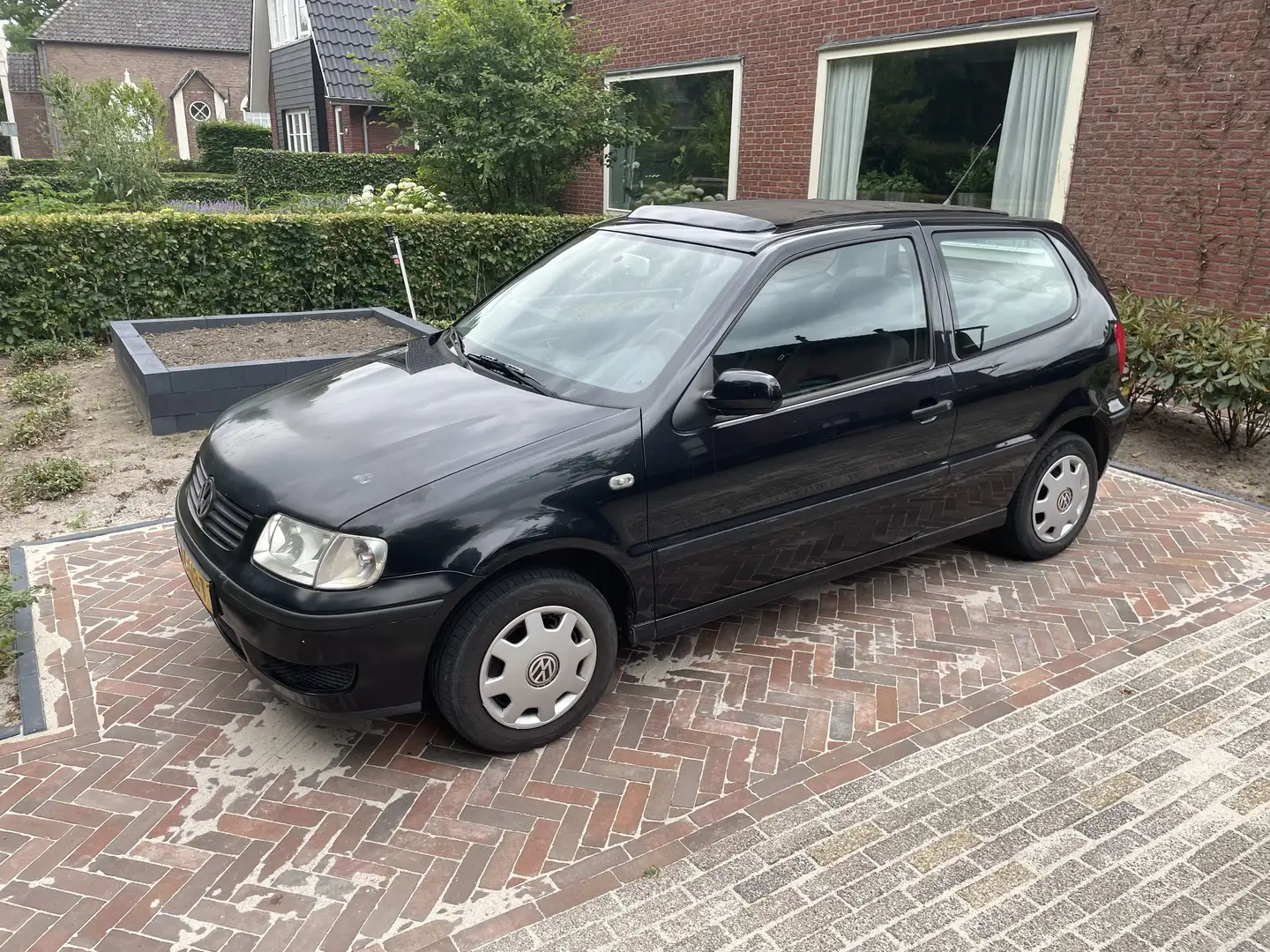 Volkswagen Polo 1.4 Comfortline Noir - 2