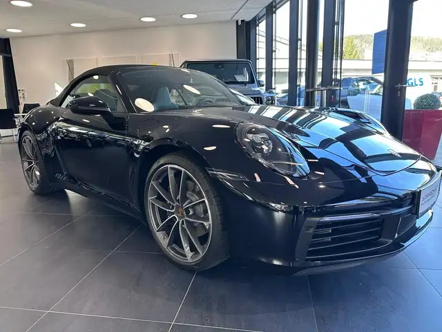 Porsche 992 Carrera Cabriolet