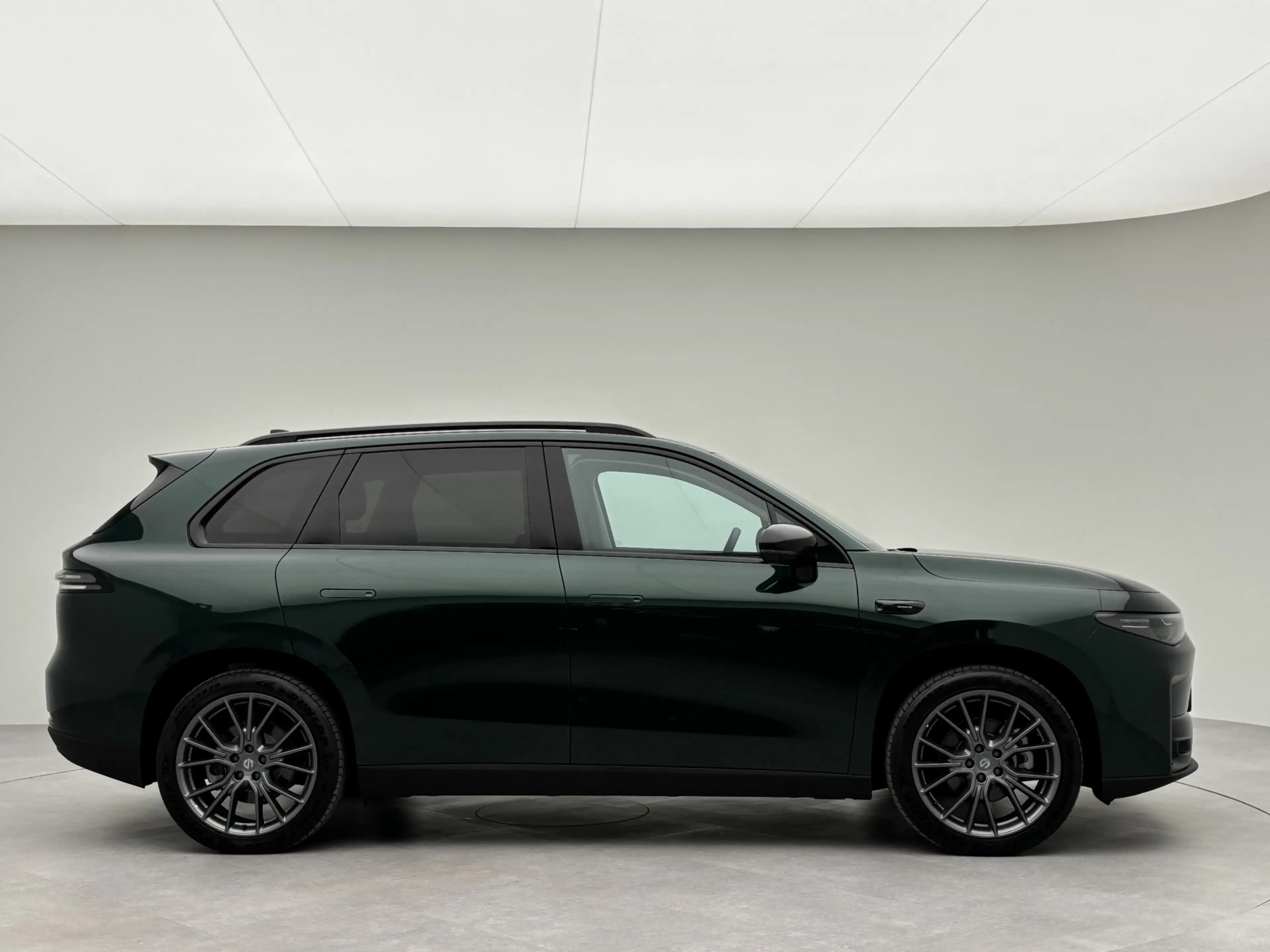 Leapmotor C10 Design Pro 69.9 kWh Volledig Elektrisch Automaat m — photo 12