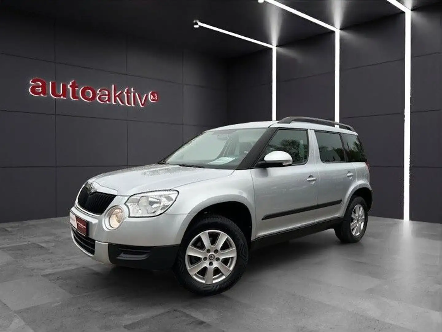 Skoda Yeti Active Plus Edition/Sitzhzg/Tempomat/Alu/PD Silber - 1