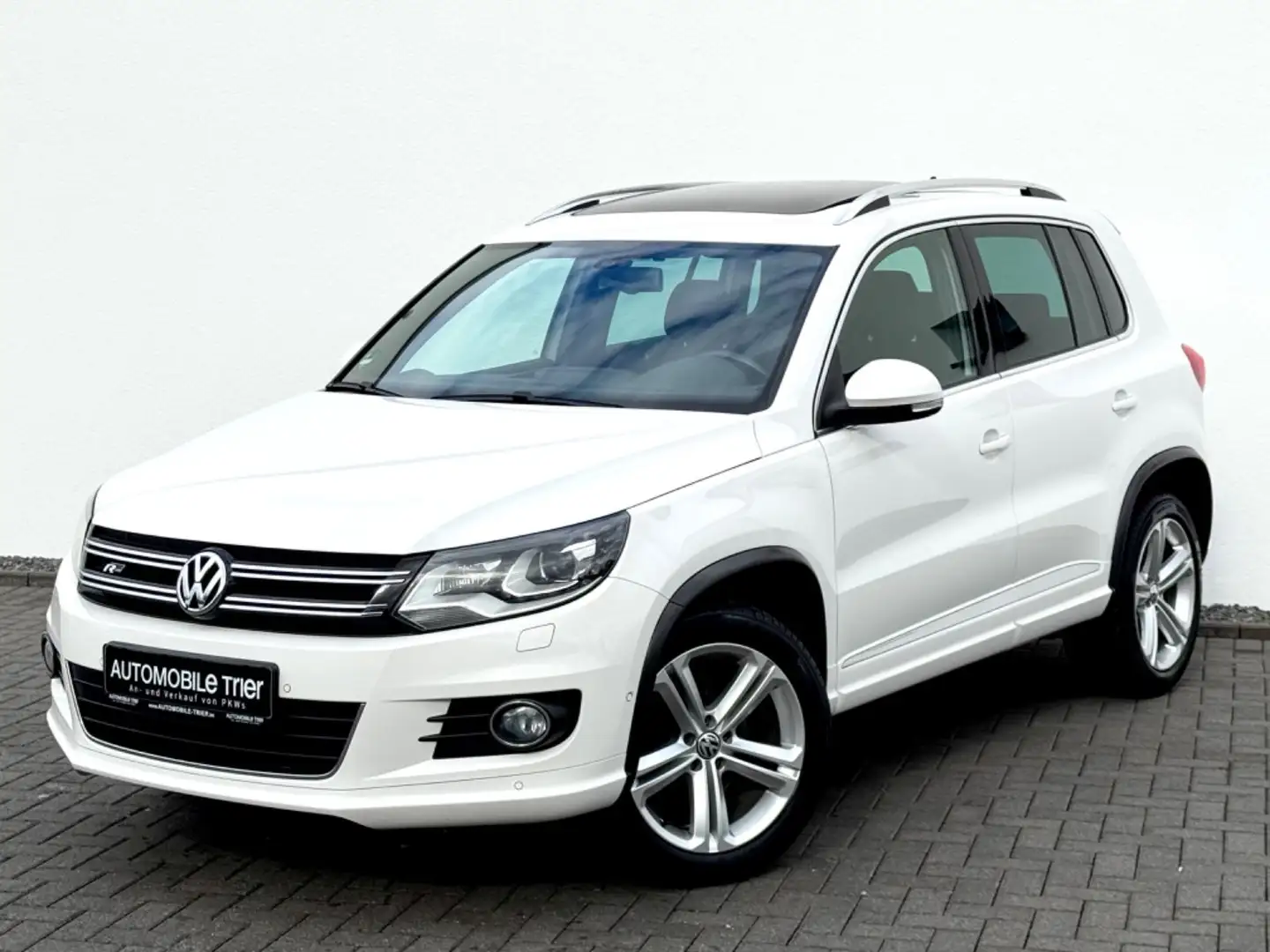 Volkswagen Tiguan 2.0 TDI DSG 4Motion/3X R LINE/PANO/KAMERA Weiß - 1