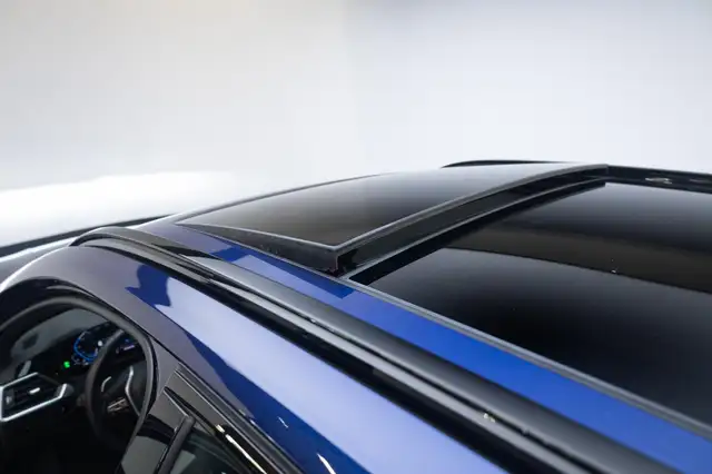 BMW 3 Series view 20