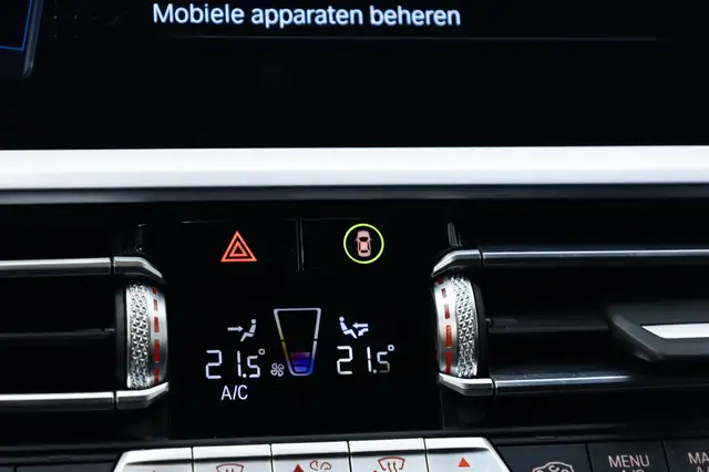 BMW 3 Series view 12