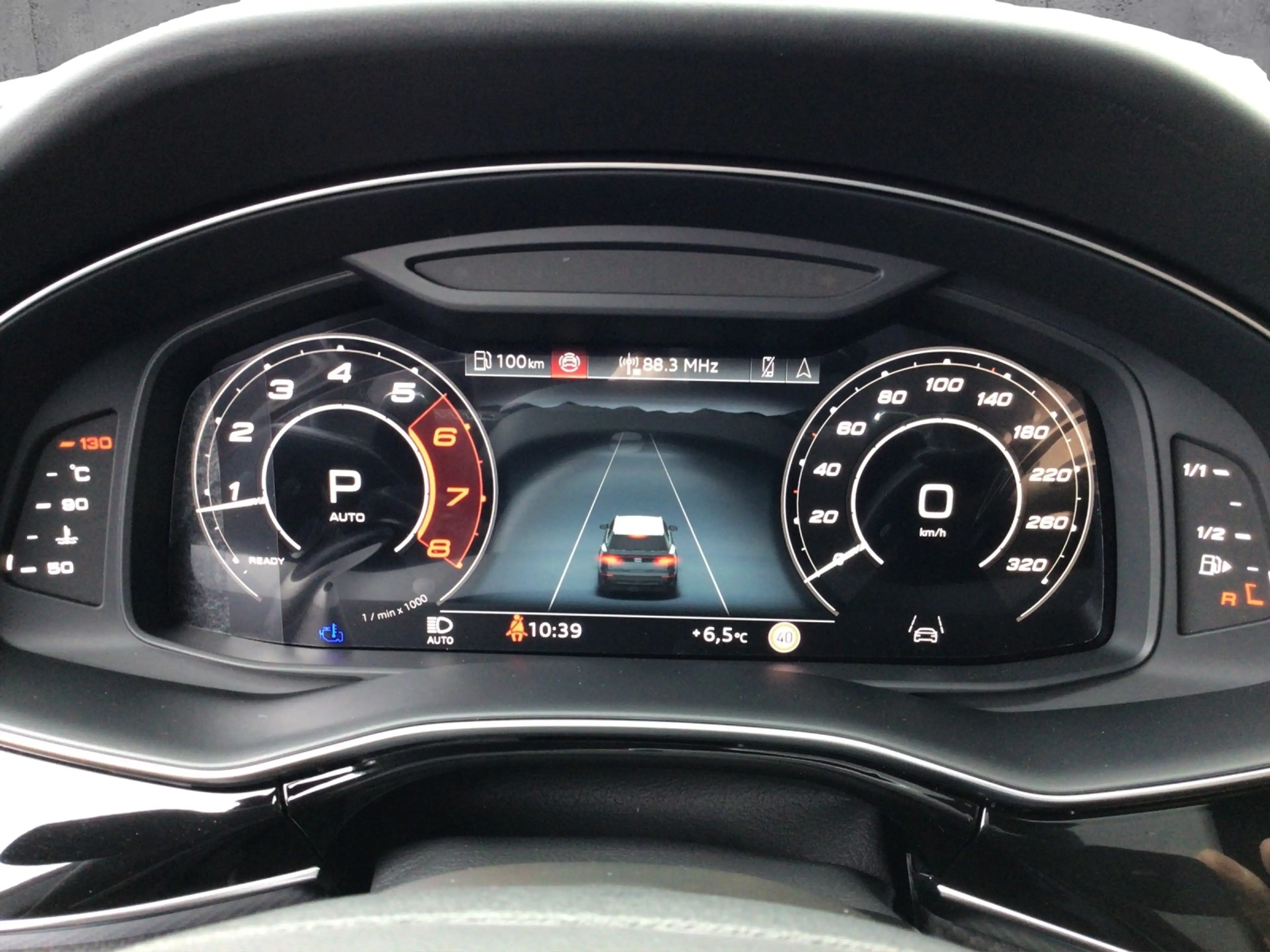 Audi RS Q8 performance 4.0 TFSI quat. PANO/STH — photo 15