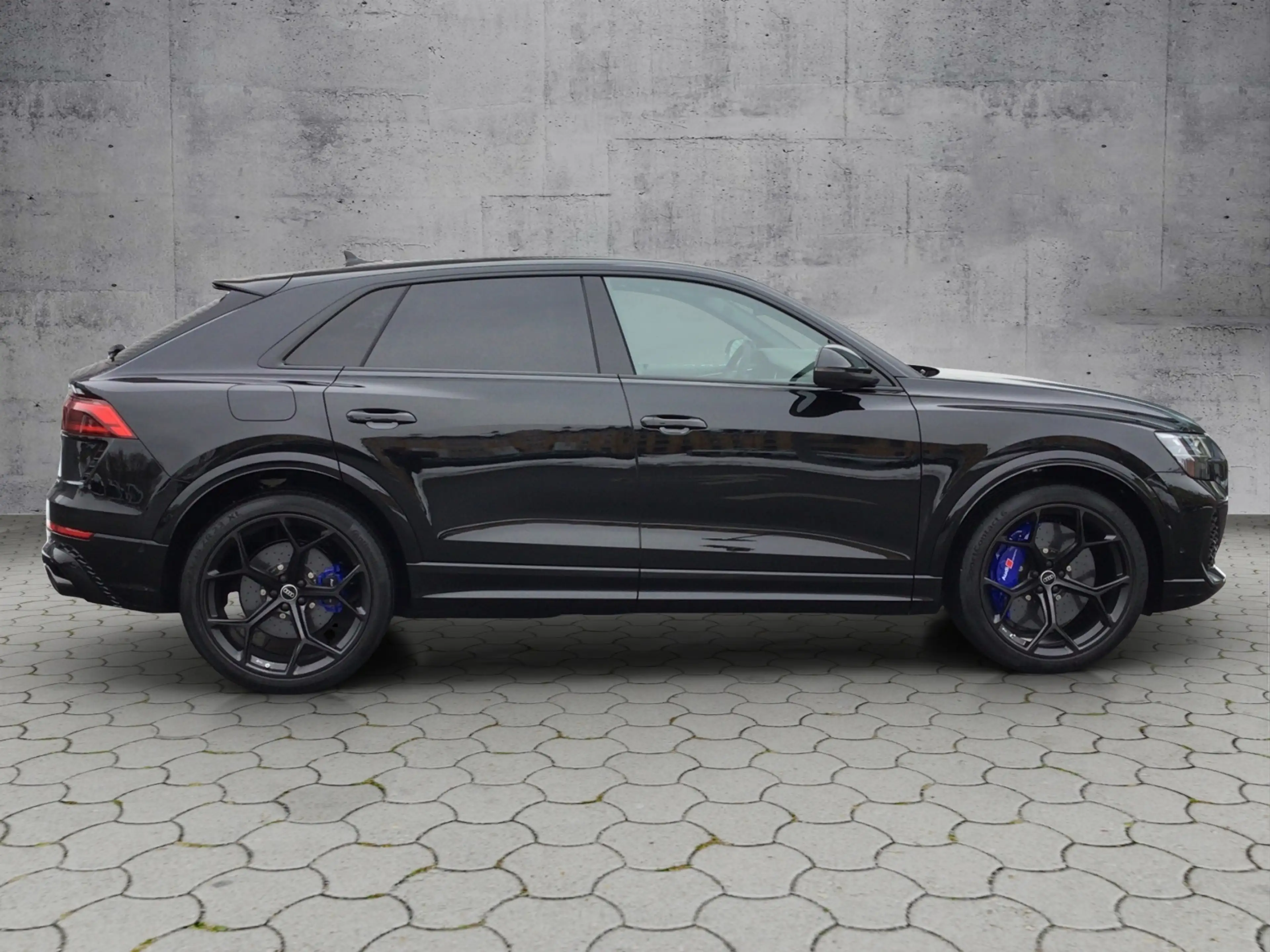 Audi RS Q8 performance 4.0 TFSI quat. PANO/STH — photo 4