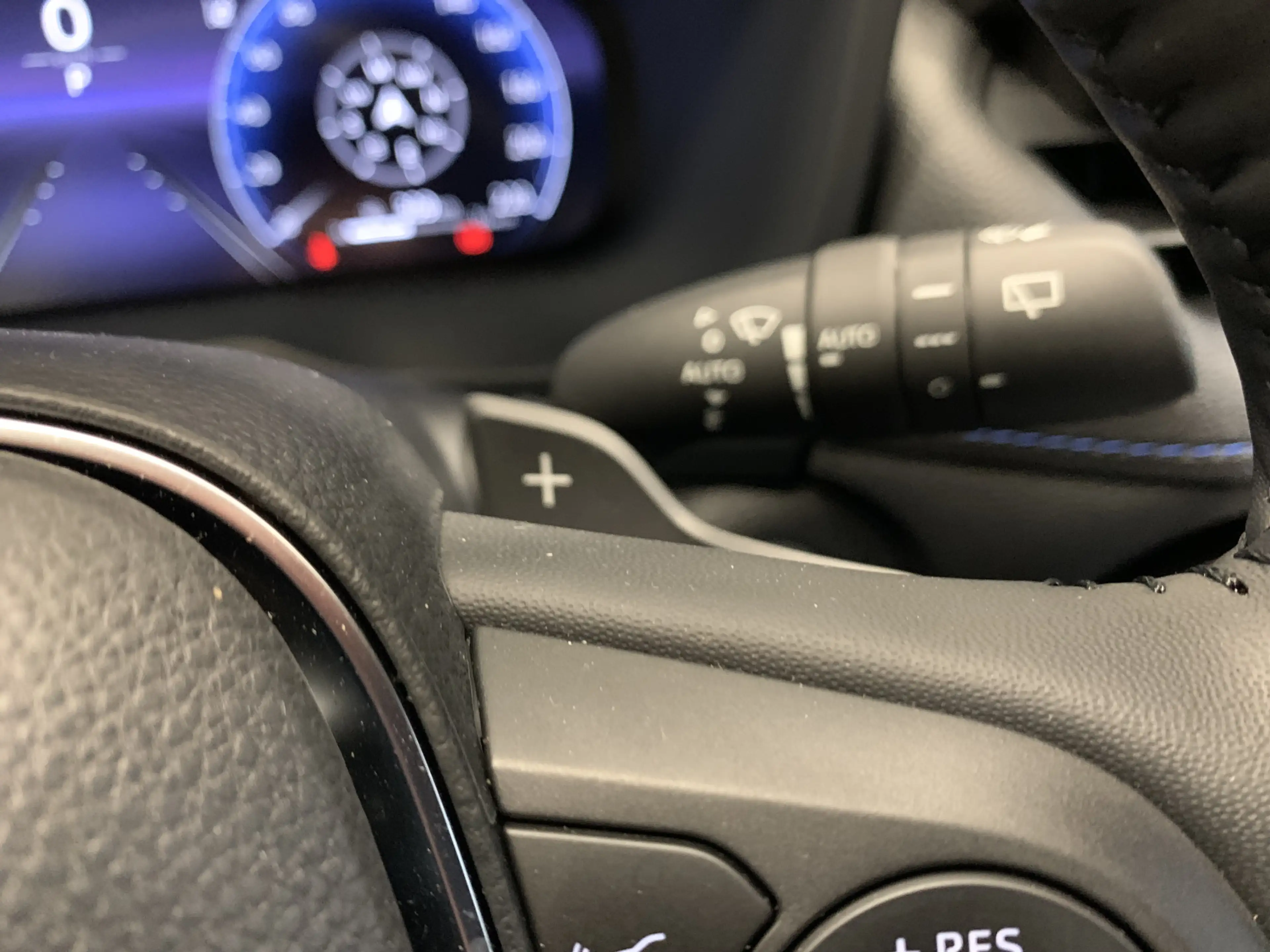 Toyota RAV 4 2.5 Hybrid Style TWOTONE-LEDER-360°CAMERA-JBL.SOUN — photo 29