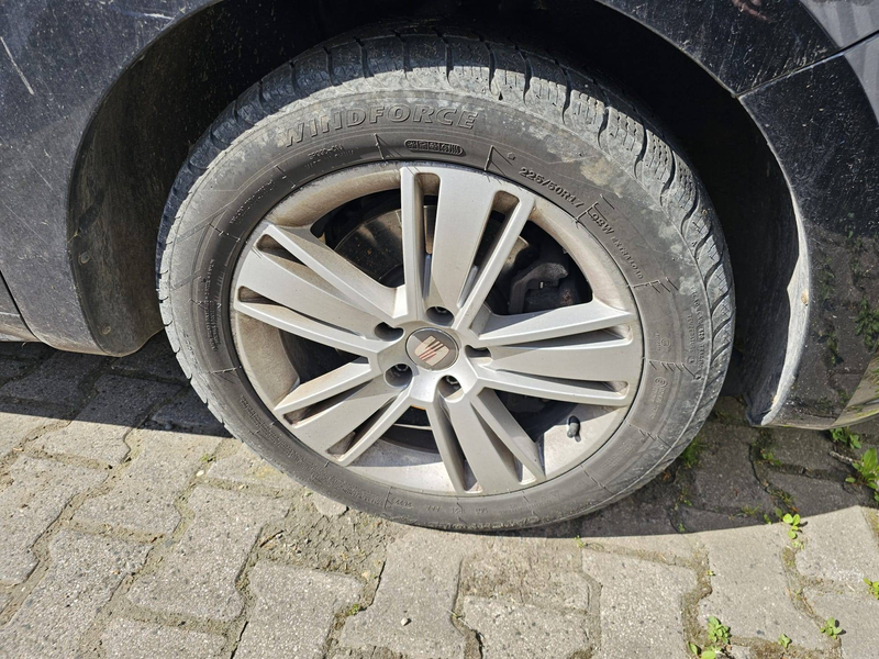SEAT Alhambra 2.0 TDI DSG Style Scheckheft Tuv1/27 Navi SHZ PDC AHK — photo 5