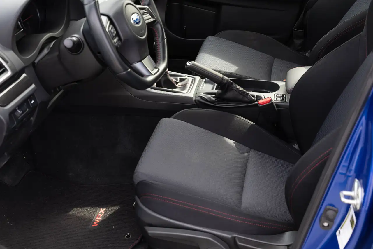 Subaru WRX снимка Subaru WRX