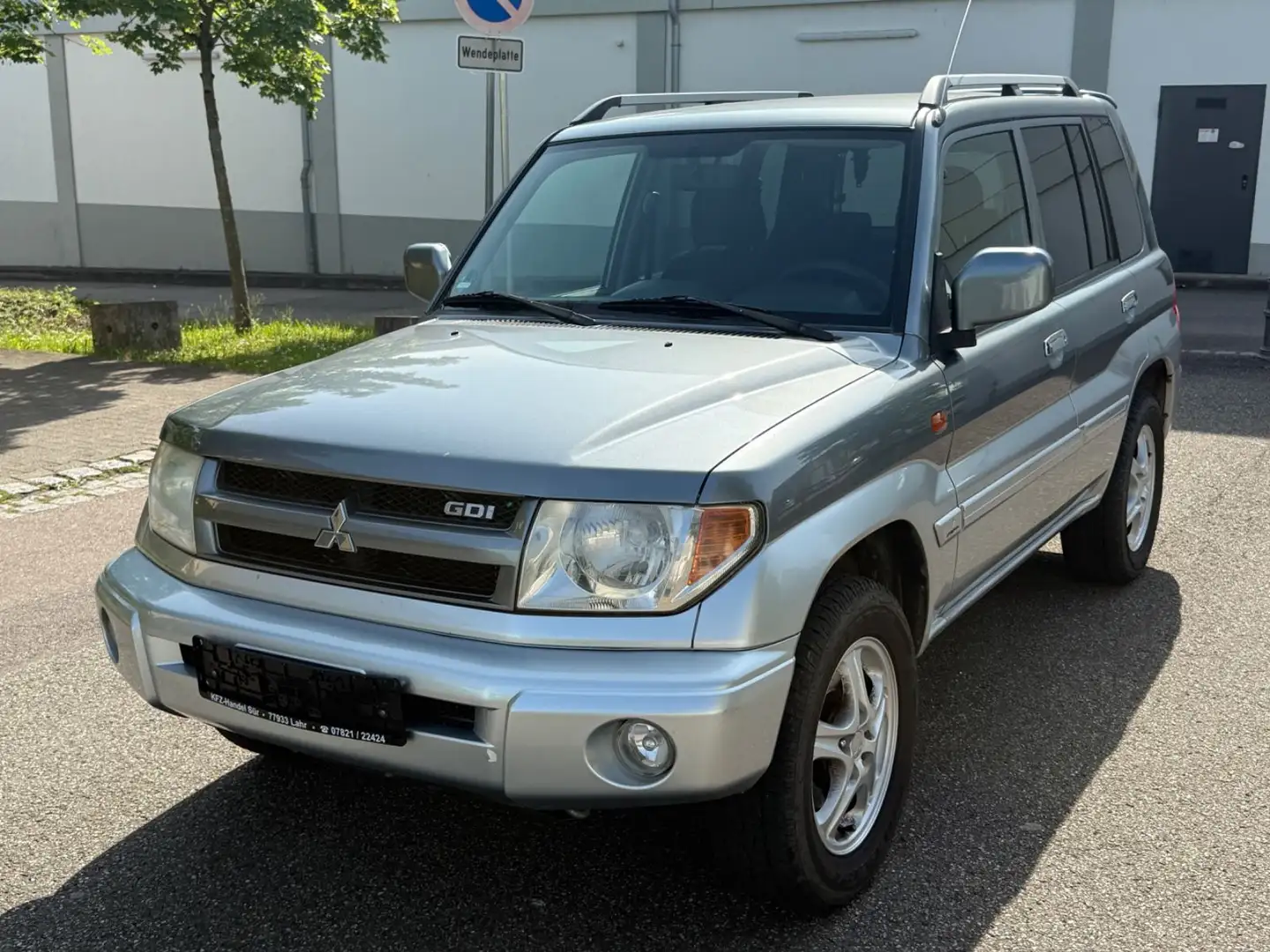 Mitsubishi Pajero Pinin GDI Intense 4x4 TÜV NEU/KLIMA/AHK/ Gri - 2