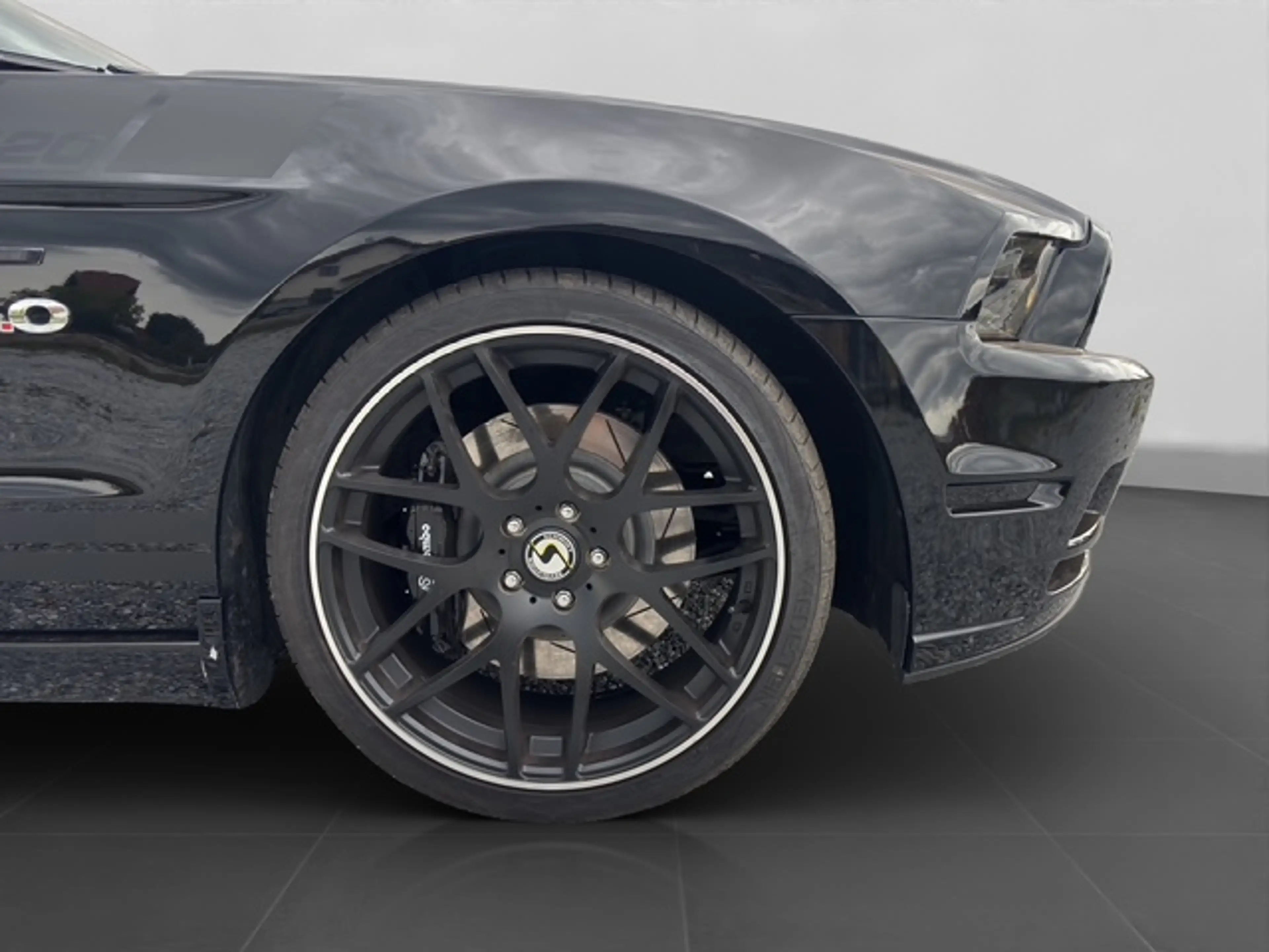 Ford Mustang Mustang GT 5,0 — photo 10