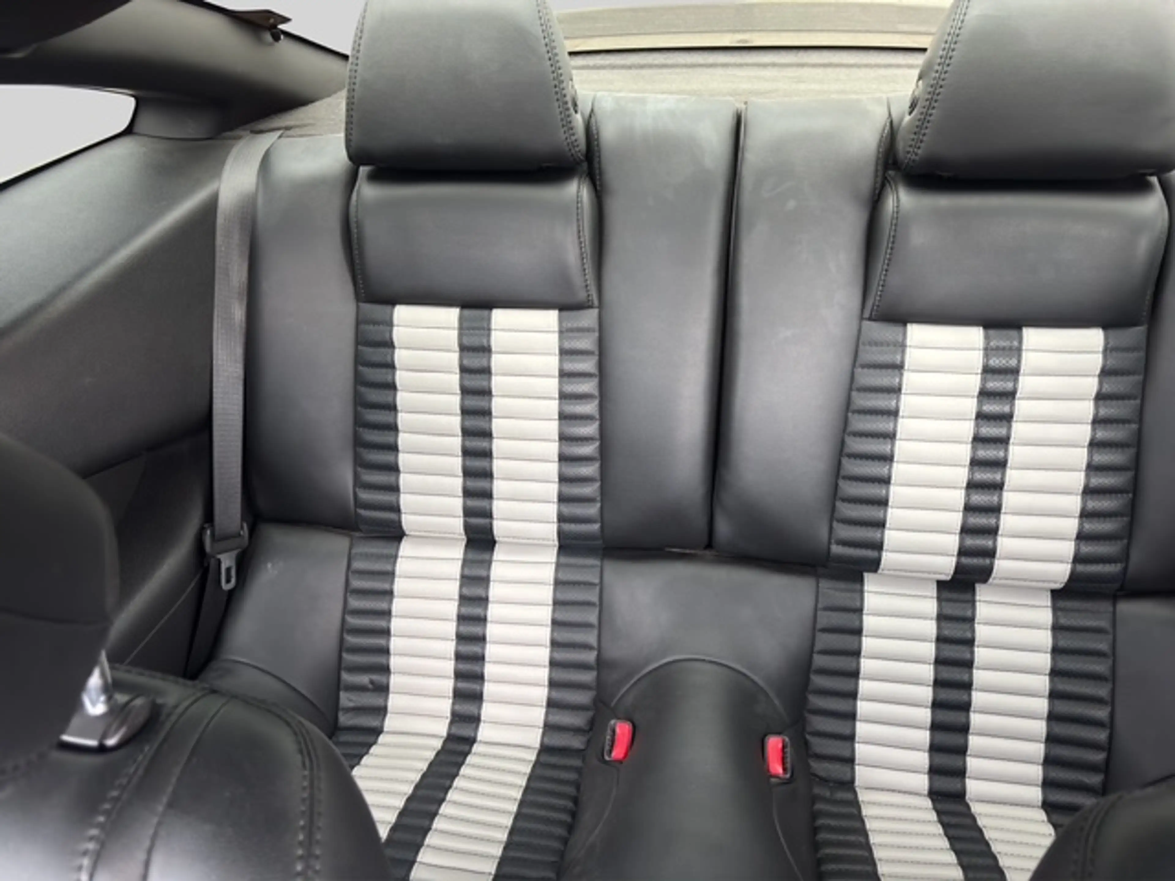 Ford Mustang Mustang GT 5,0 — photo 4