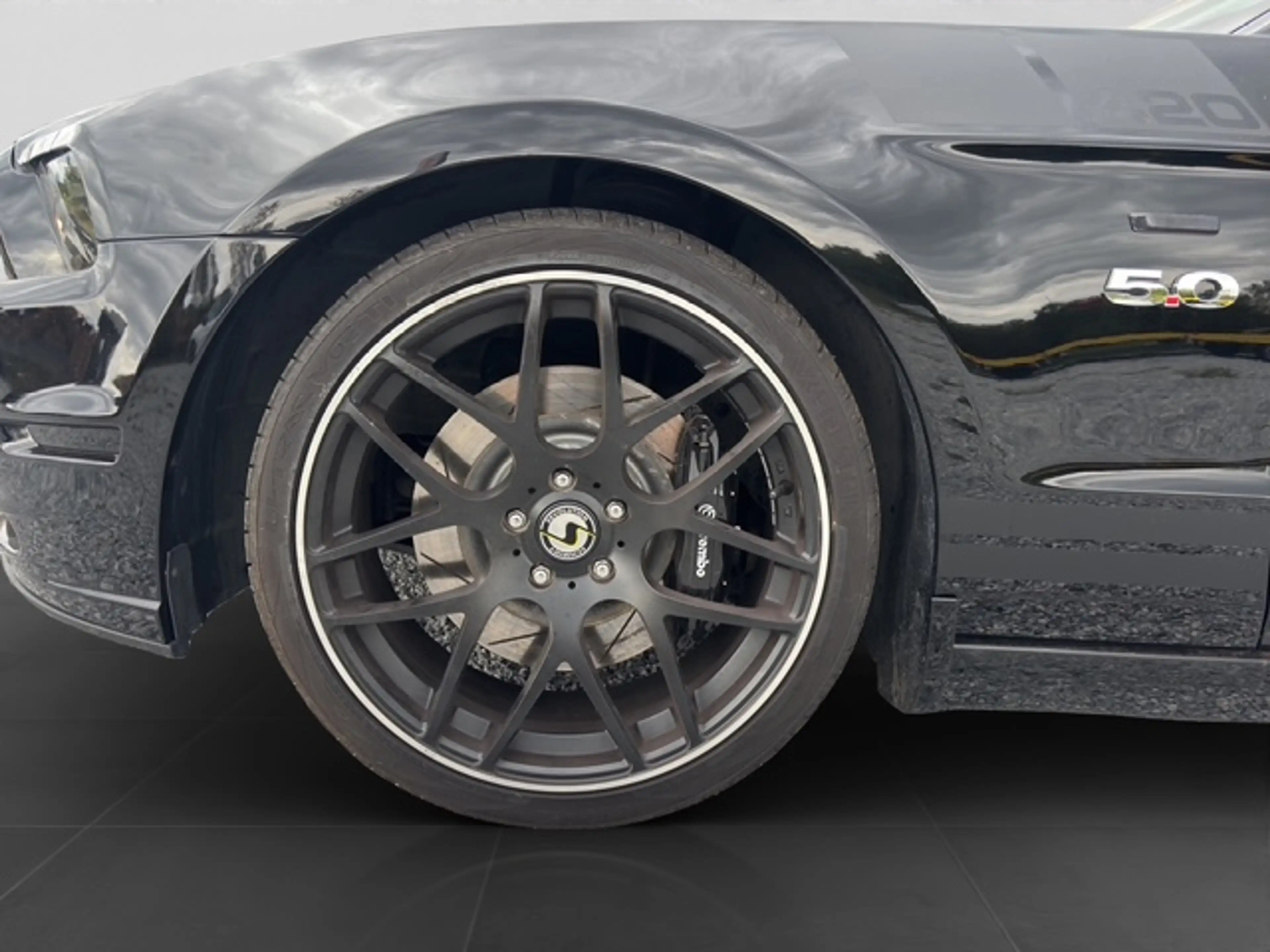 Ford Mustang Mustang GT 5,0 — photo 8