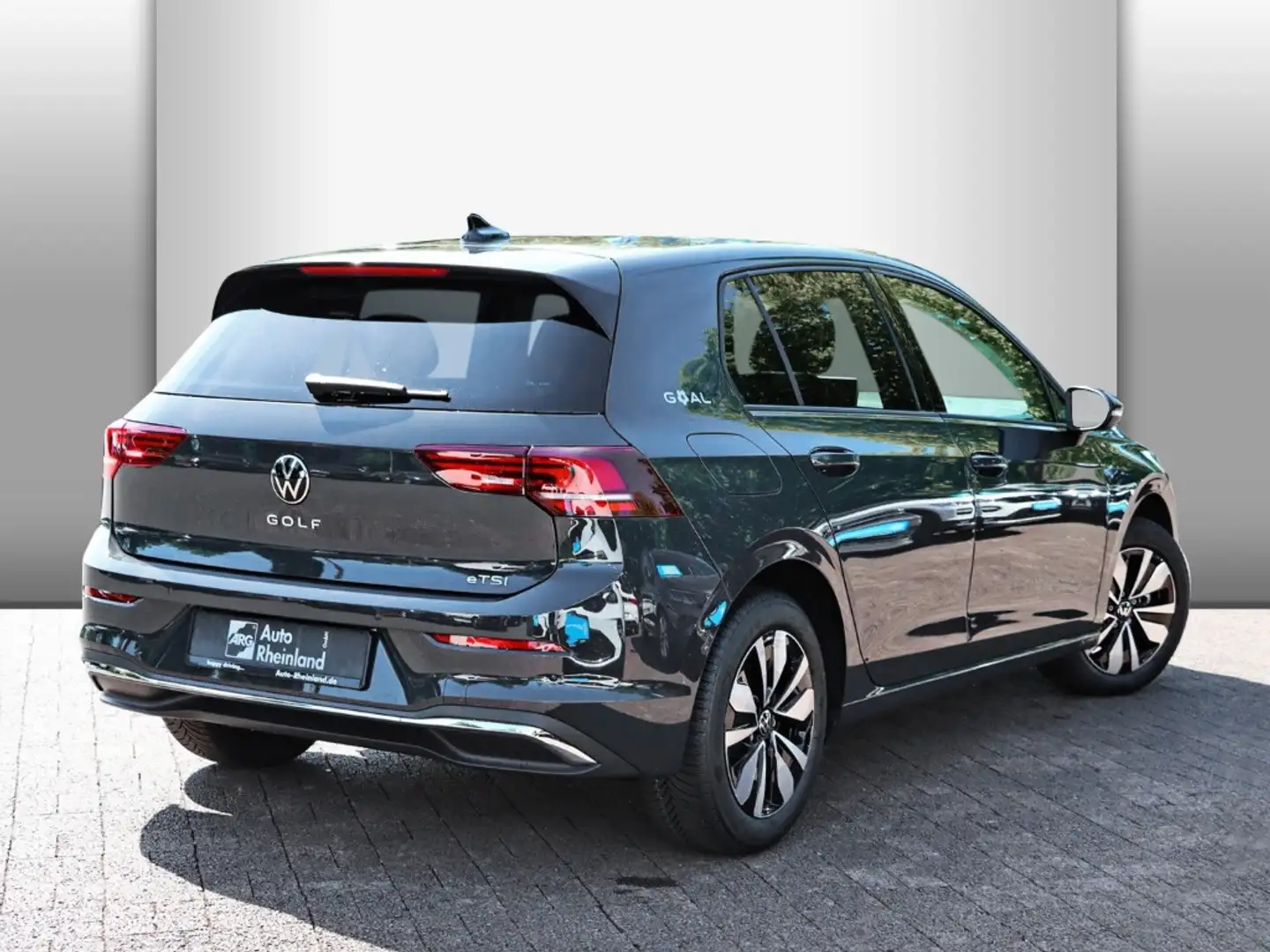 Volkswagen Golf GOAL 1,5 l eTSI DSG/TECHNIKP./RFK/GJR/APP/SHZ Grau - 2