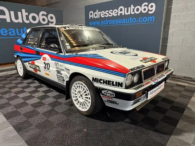 Lancia Delta HF INTEGRALE RALLYE