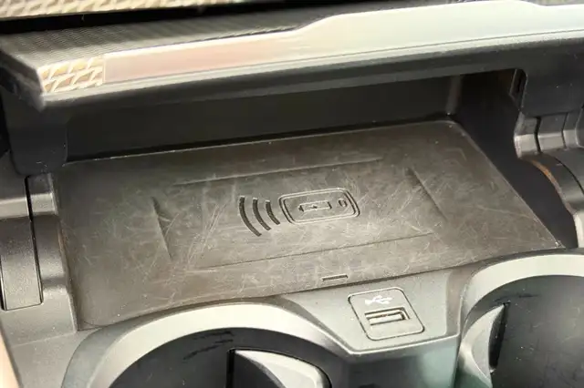 BMW 3 Series view 27
