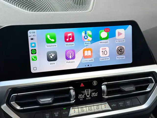 BMW 3 Series view 24