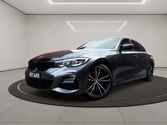 BMW 318 318iA *PACK M*TOIT OUVR*LED*COCKPIT*GARANTIE 12MOI