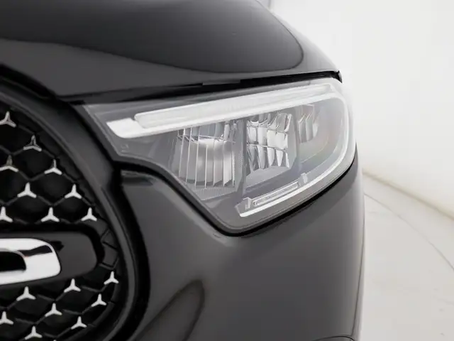 Mercedes-Benz GLC view 8