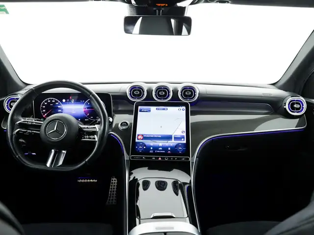 Mercedes-Benz GLC view 9