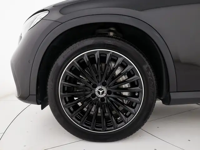 Mercedes-Benz GLC view 7