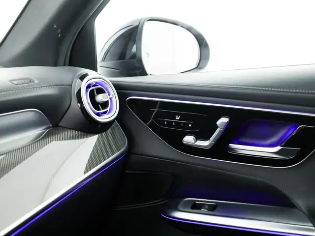 Mercedes-Benz GLC view 13