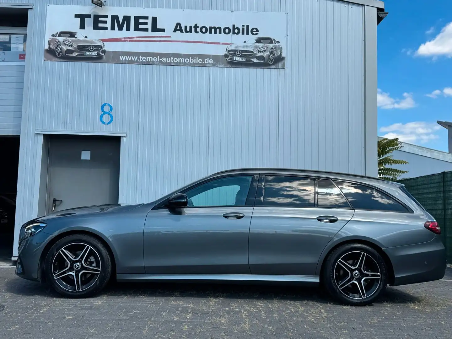 Mercedes-Benz E 220 d T AMG Night MBUX LEDER Gris - 2