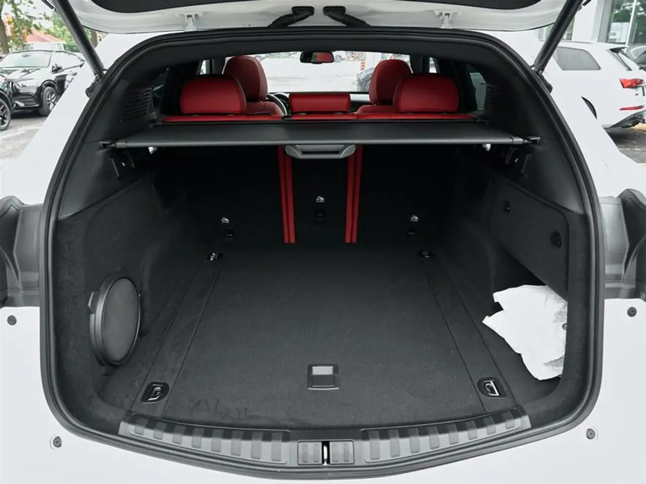 Alfa Romeo Stelvio снимка Alfa Romeo Stelvio
