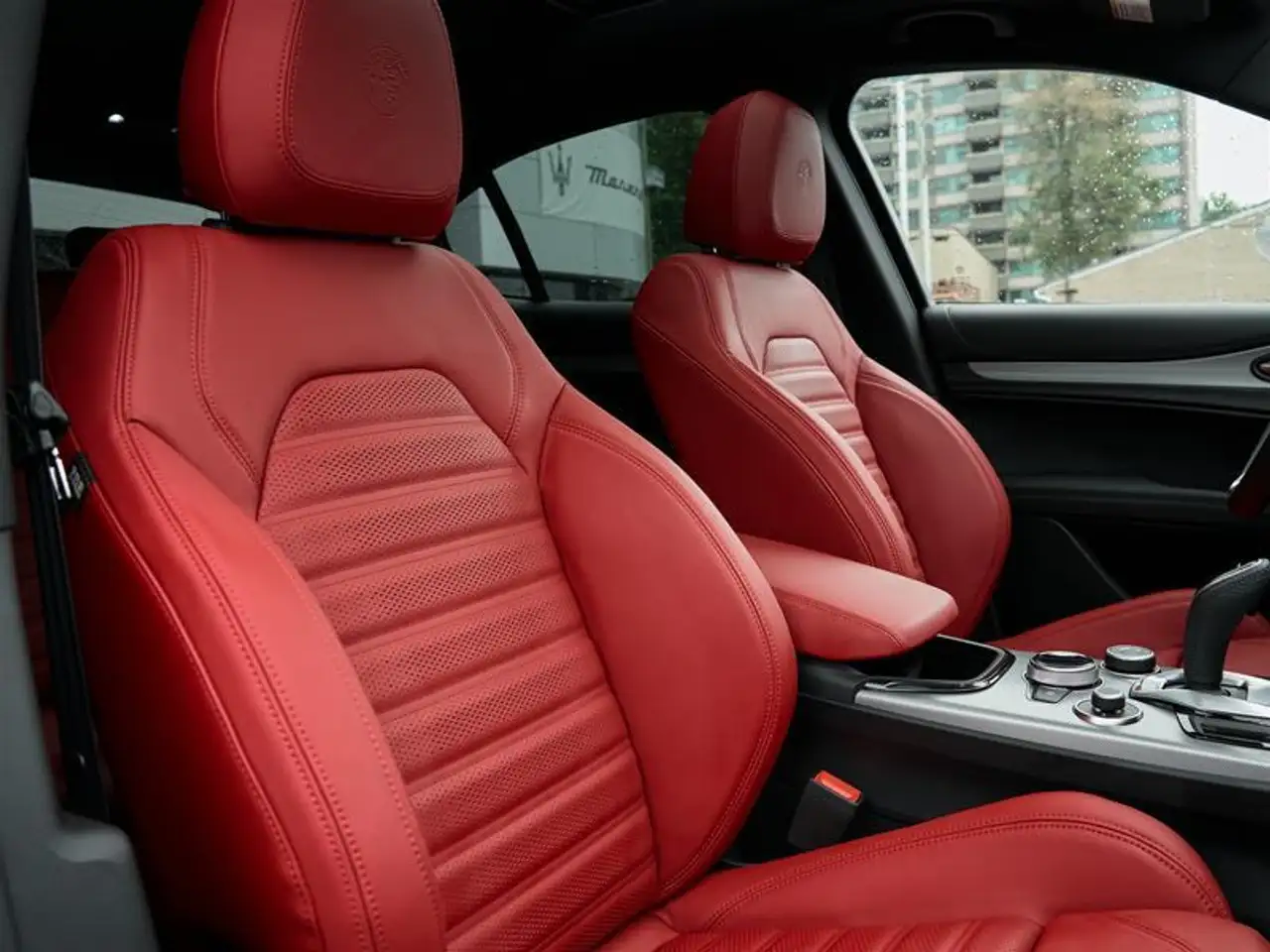 Alfa Romeo Stelvio снимка Alfa Romeo Stelvio