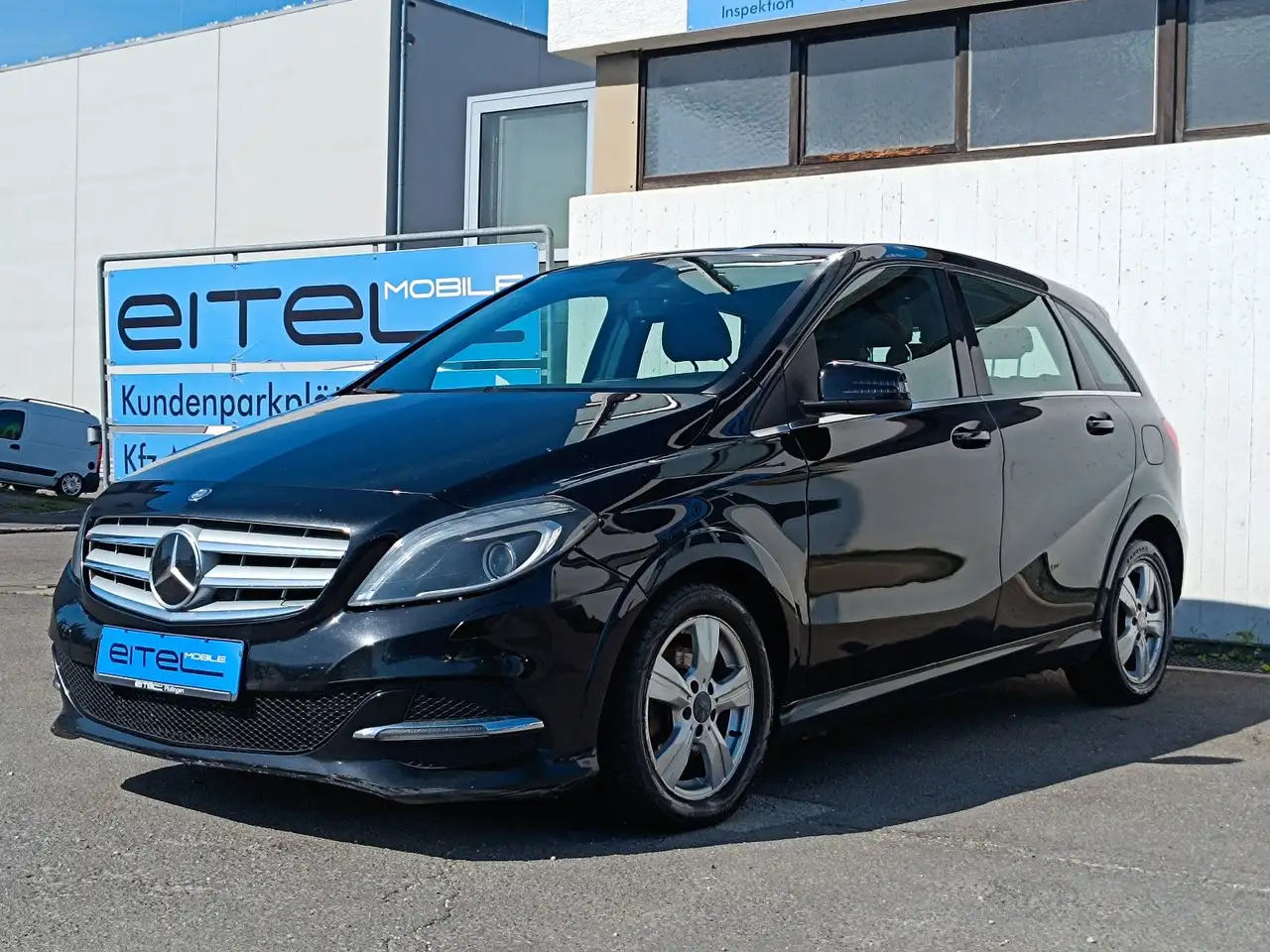 Mercedes-Benz B 200