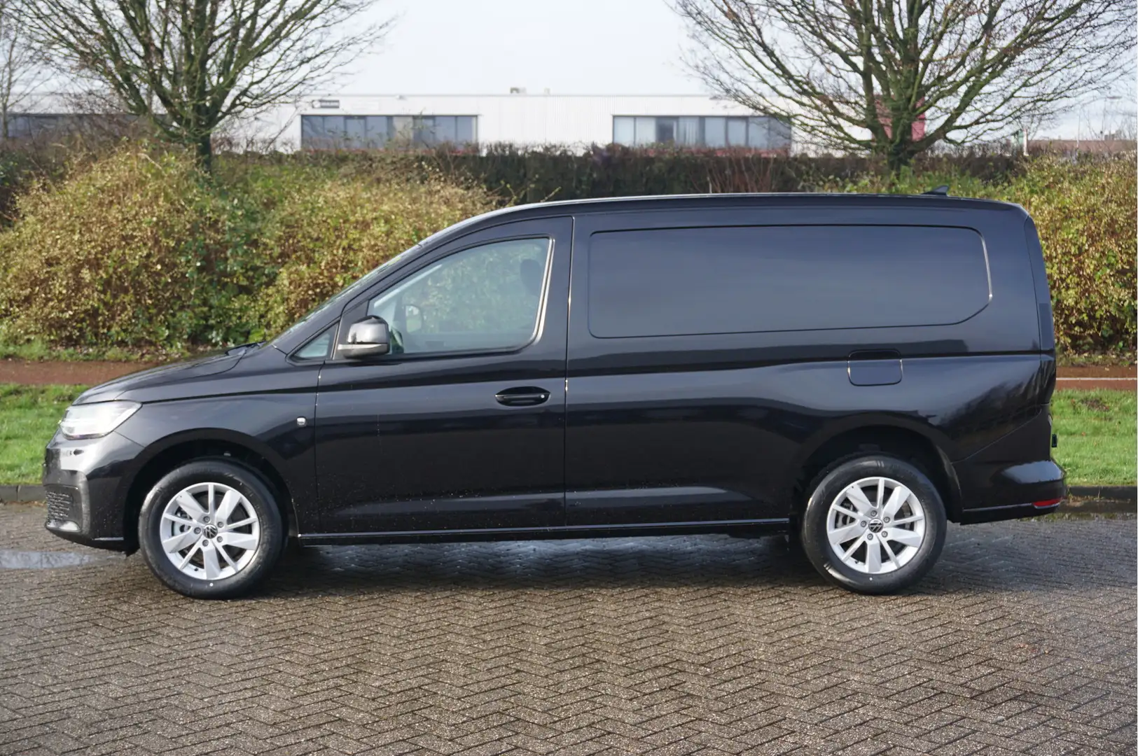 Volkswagen Caddy Maxi 2.0TDI 122PK DSG AUT BPM VRIJ!! Navi, Camera, Zwart - 2
