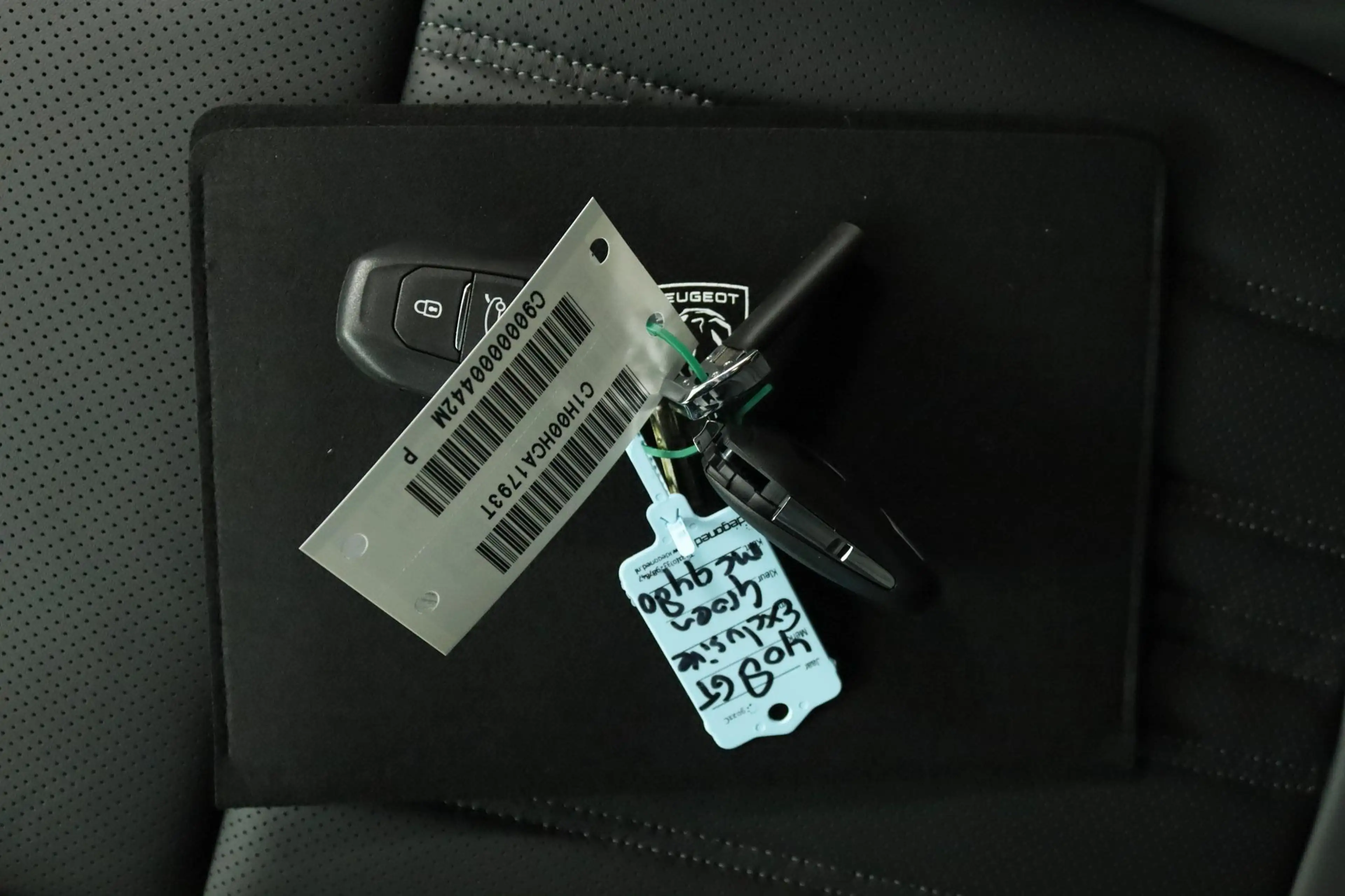 Peugeot 408 1.2 145pk GT Exclusive Hybrid | Leder nappa | Pano — photo 9