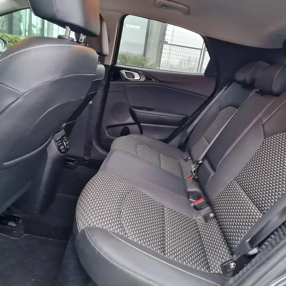 Kia X Ceed XCeed PHEV 1.6 GDi Business Line/Carplay/Camera, миниатюра 9