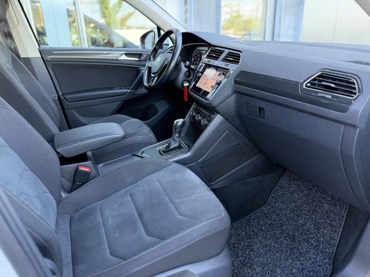 Volkswagen Tiguan 1.4 TSI ACT DSG Highline Virtual|Nav|Trekhaak|Led Blanco - 2