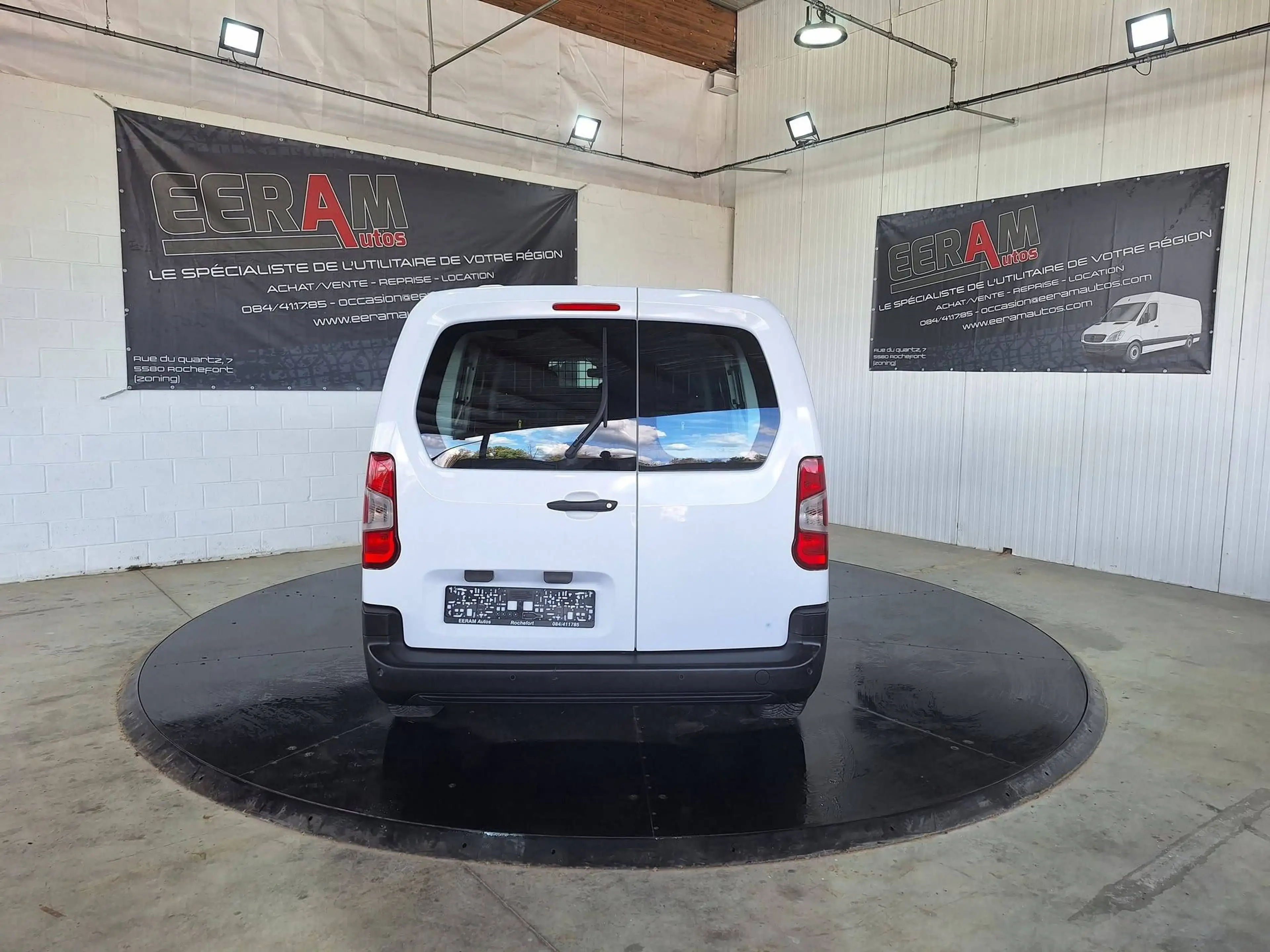 Citroen Berlingo Maxi, 1er propriétaire, 12 mois garantie, carnet entretien complet — photo 5