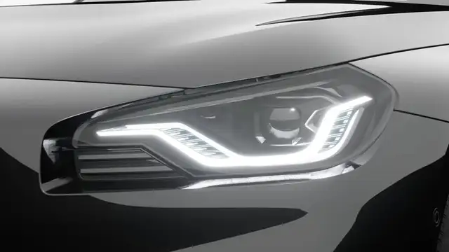 BMW M2 view 6