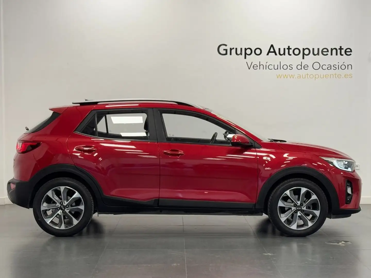 Kia Stonic CONCEPT Rood - 2