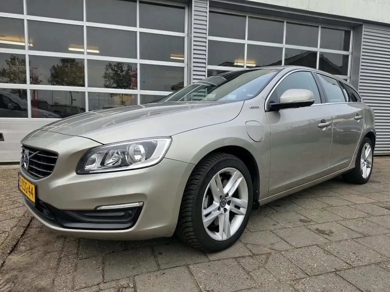 Volvo V60