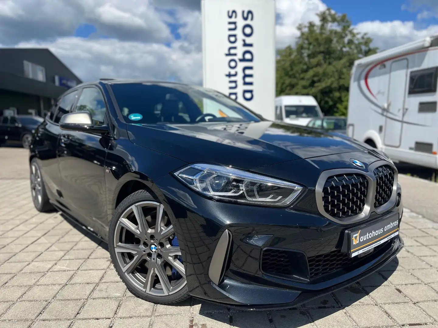 BMW 135 i xDrive 19Z*Panodach*HeadUp*H&K*ACC*LED*RFK Negru - 1
