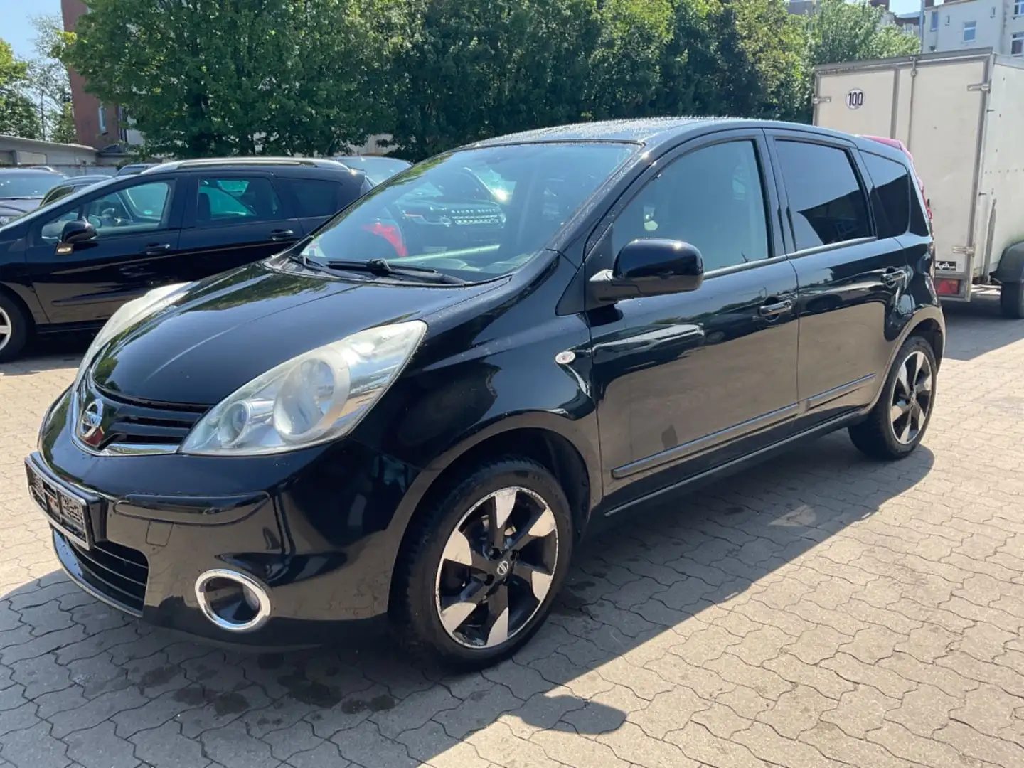 Nissan Note I-Way+ Schwarz - 1