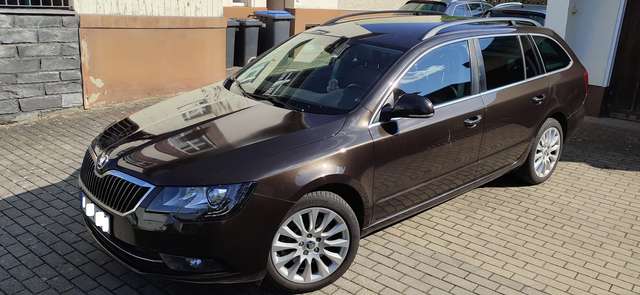 Skoda Superb Skoda Superb 2 Combi 2.0 TDI Leder, Kamera, Ambi