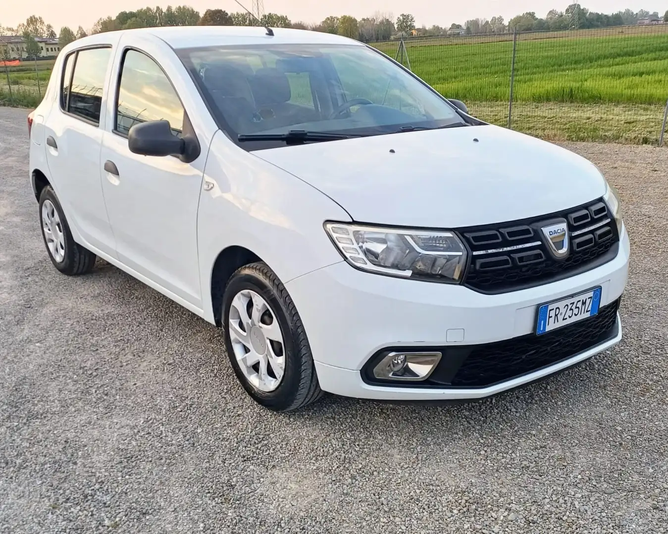 Dacia Sandero Sandero 1.0 sce Comfort 75cv Weiß - 1