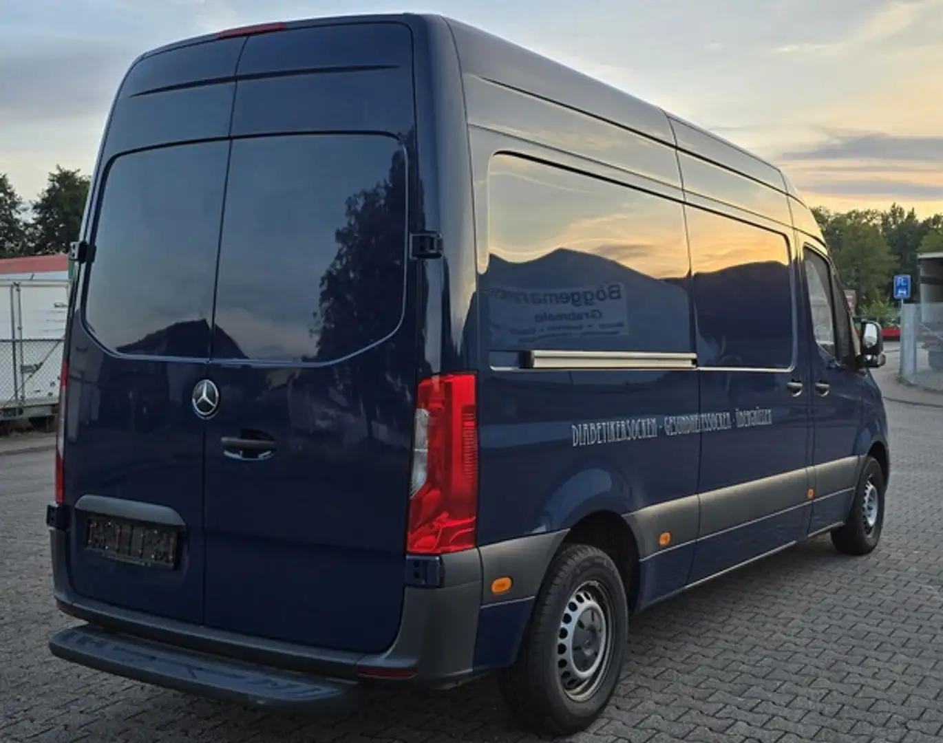 Mercedes-Benz Sprinter 215/315CDI Blau - 2